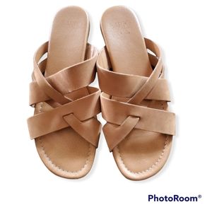 Franco Sarto Gweniver Flat Slide Sandals EUC